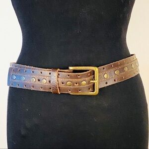 ITSŪS belt leather size 32 with rivets bronze buckle